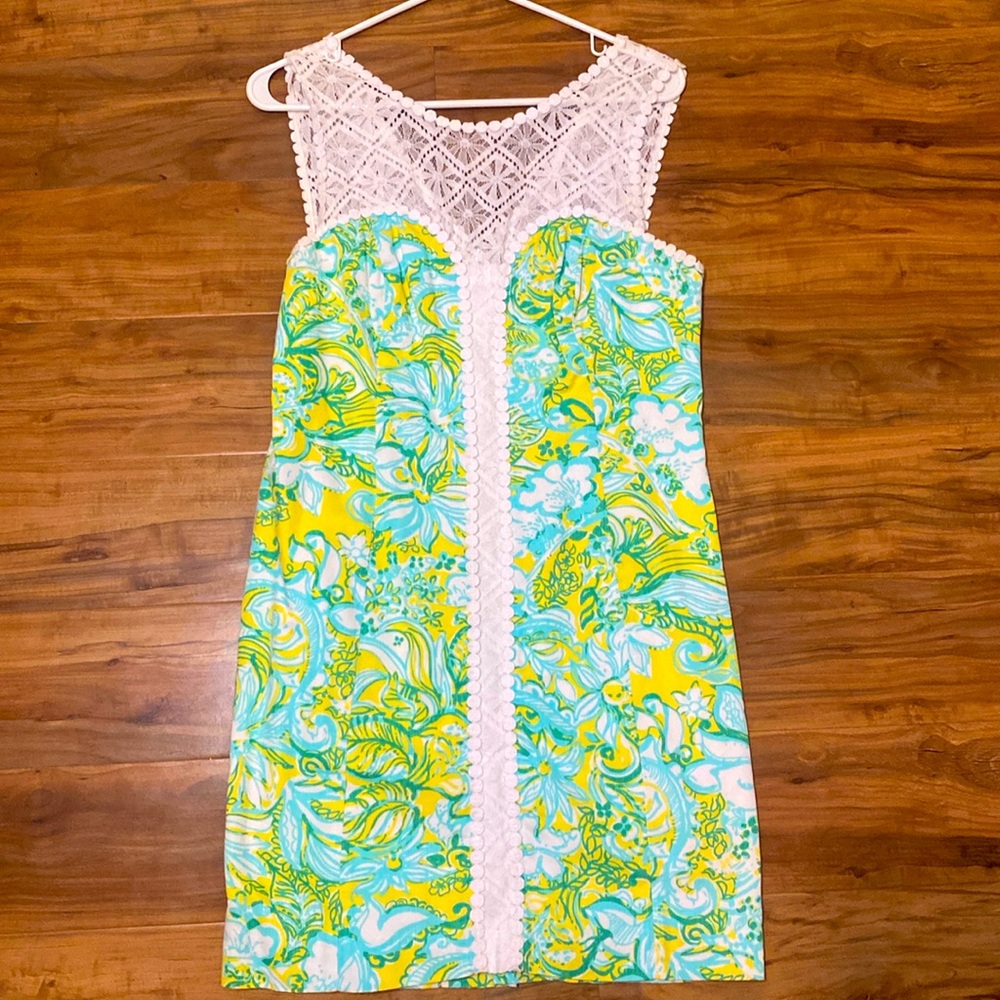 Lilly Pulitzer size 8 shift dress with lace at top